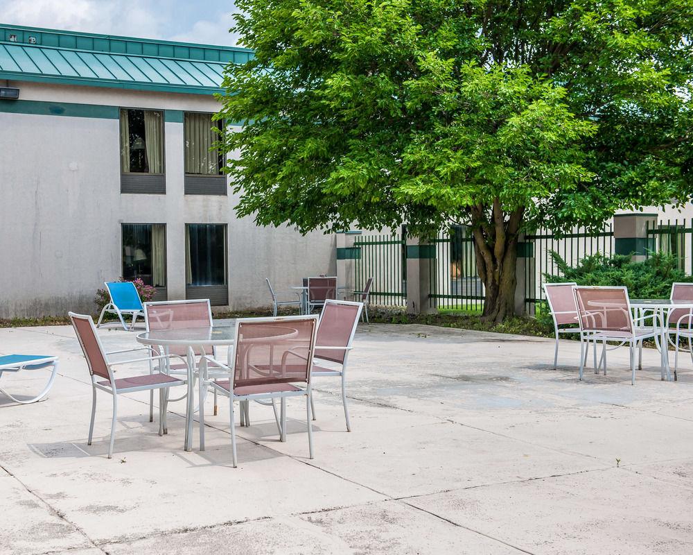 Quality Inn Rochester South Екстер'єр фото