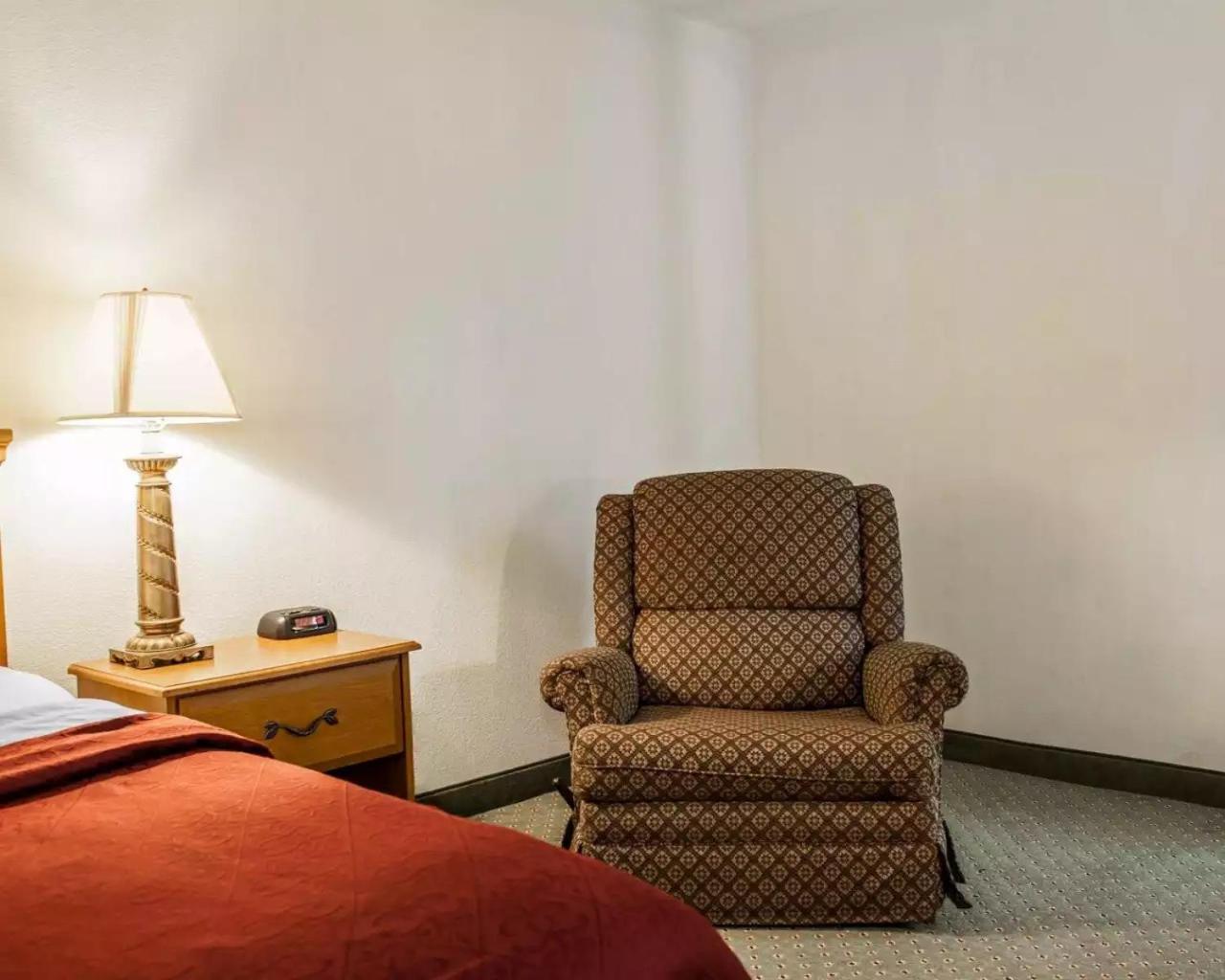 Quality Inn Rochester South Екстер'єр фото