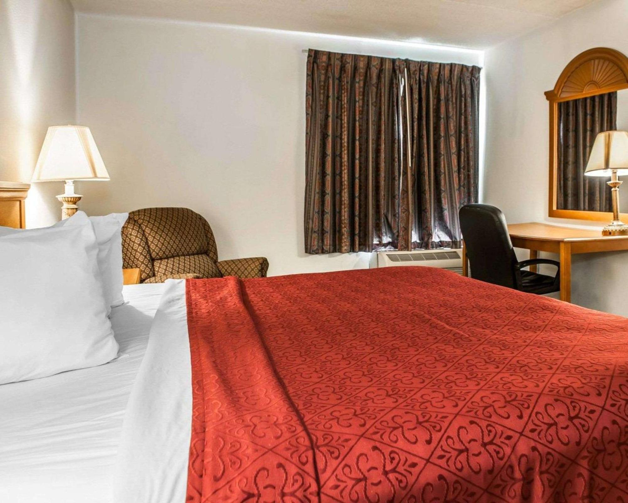 Quality Inn Rochester South Екстер'єр фото